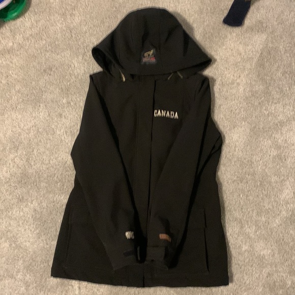 Roots "Right to Play," Water resistant , black jacket. - Picture 1 of 6